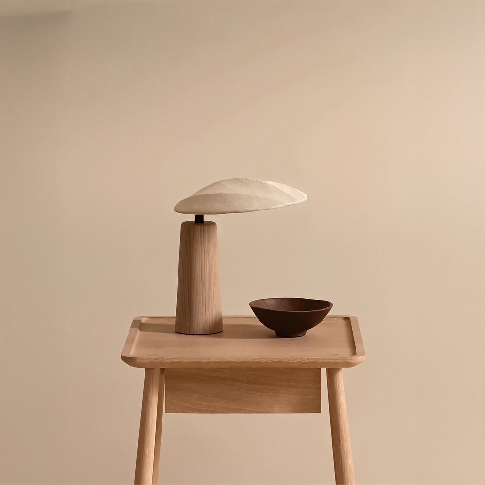 Lampe Naturelle en Bois Massif – Design Organique avec Abat-Jour en Lin