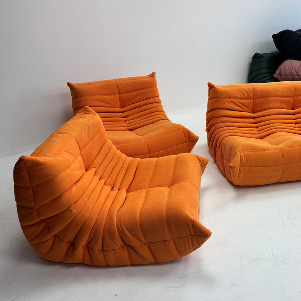 Fauteuil Unique de Luxe en Velours Côtelé – Confort Sculptural Personnalisé