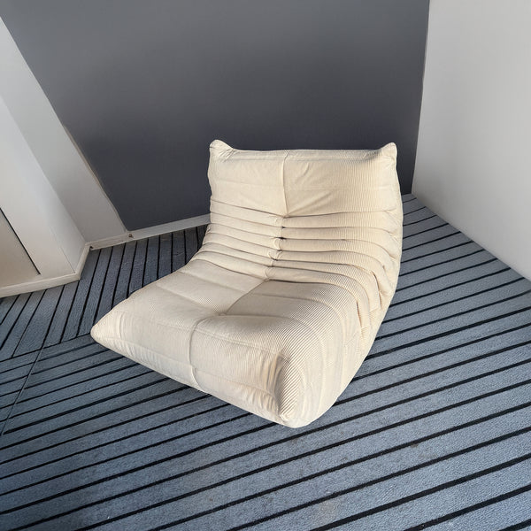 Fauteuil Unique de Luxe en Velours Côtelé – Confort Sculptural Personnalisé