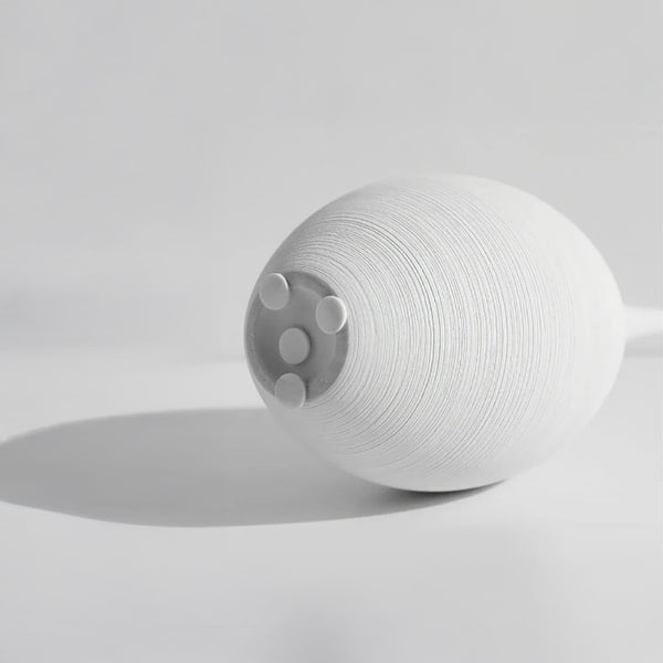 Vase Sculptural Élancé – Céramique Moderne Noir ou Blanc